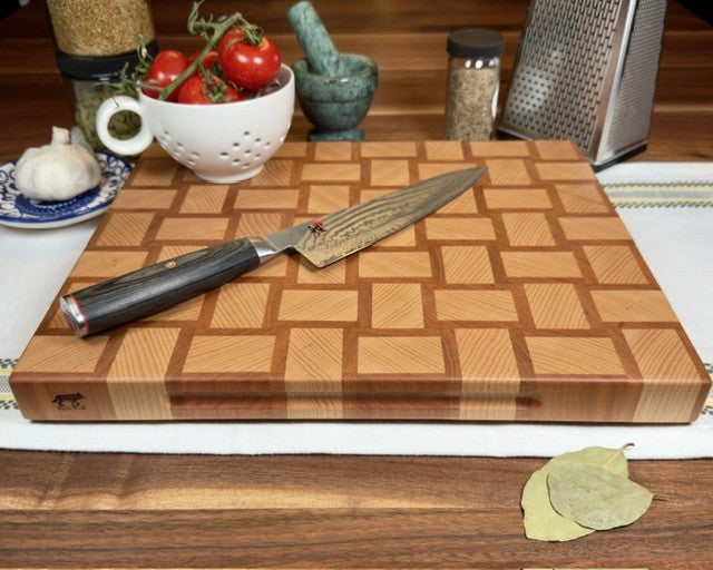 Kitchen & Dining